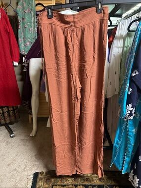 Chelsea & violet M Lightweight Rust Orange Wide-Leg Pants